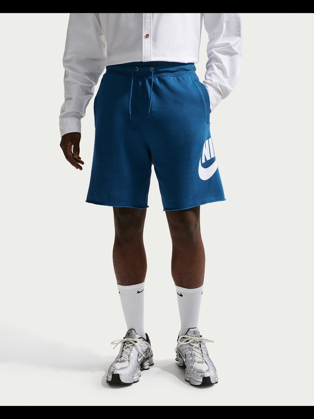 Nike Club

Men's French Terry Alumni Shorts